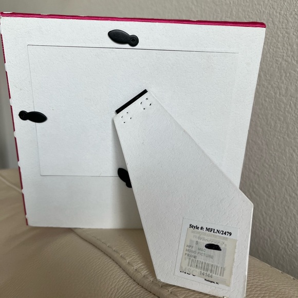 Fushia Polka Dot Photo Frame 4x6 with Monogram "N" Initial - Picture 4 of 4